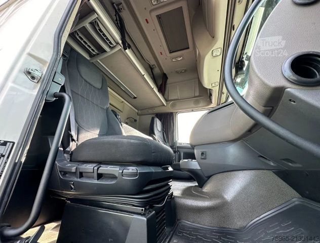 Koelwagen DAF XF 480 FAR SSC 6X2 50 CC COMBI 2x LIFT CARRIER T