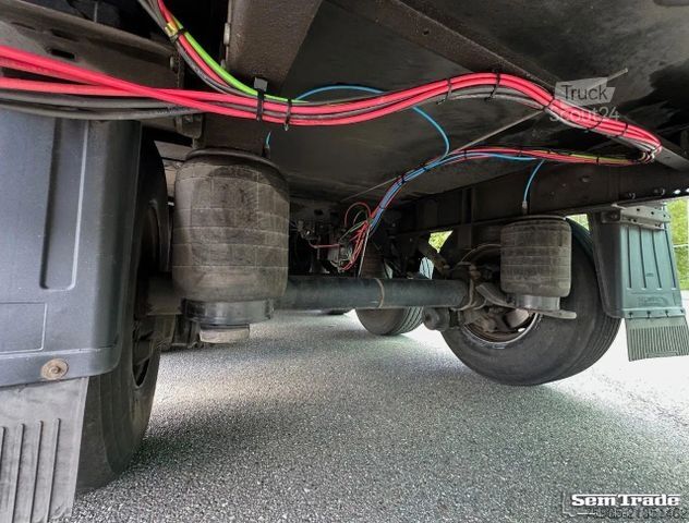 Køletrailer SCHMITZ CARGOBULL SCB*S3B THERMO KING SLXe 300 LIFT AXLE HOLLAND-T