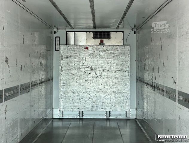 Køletrailer SCHMITZ CARGOBULL SCB*S3B THERMO KING SLXe 300 LIFT AXLE HOLLAND-T