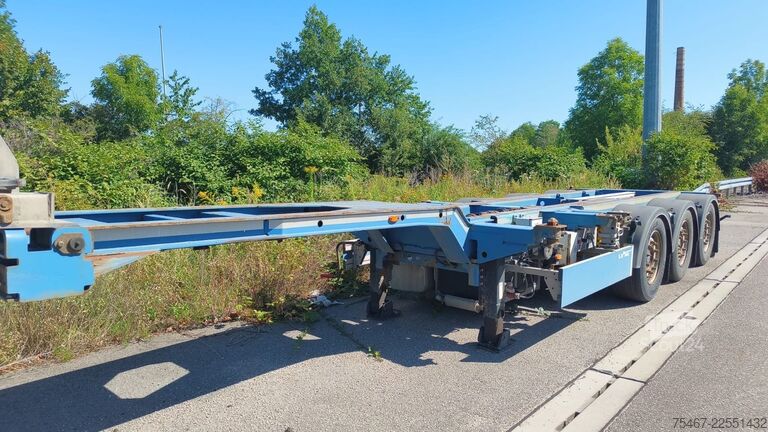 Semirremolque con caja intercambiable WEB-TRAILER Web-Trailer Genset Kühlagrigat 3x Vorhanden