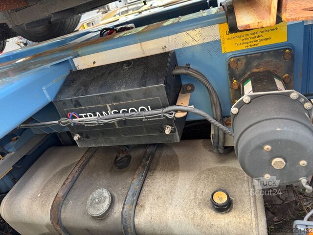 Semirremolque con caja intercambiable WEB-TRAILER Web-Trailer Genset Kühlagrigat 3x Vorhanden
