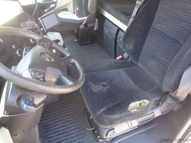 Standard nyergesvontató MERCEDES-BENZ Actros 1845 LS Safety Pack