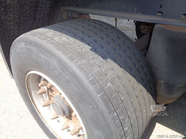 Nyitott ponyvás félpótkocsi KÖGEL S24-1 Mega Liftachse 445/45 R19,5