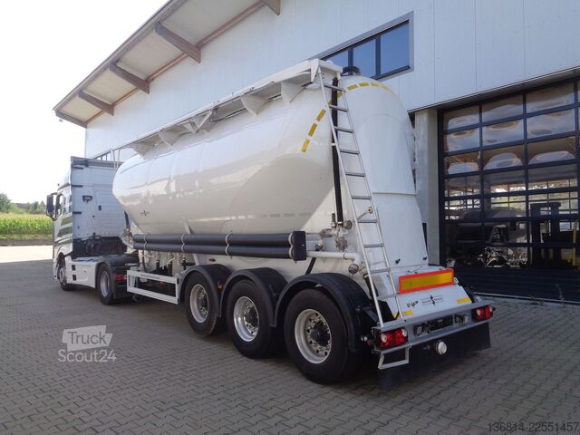 Szállító siló félpótkocsi SPITZER SF 2734/2P Silo 34.000 L 2 Kammern Liftachse