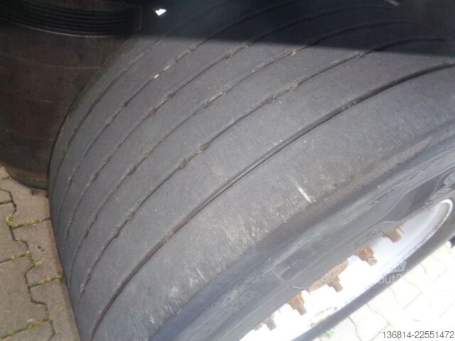 Nyitott ponyvás félpótkocsi KÖGEL S24-1 Mega Liftachse 445/45 R19,5