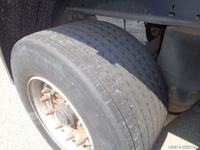 Félpótkocsi KÖGEL S24-1 Mega Liftachse 445/45 R19,5