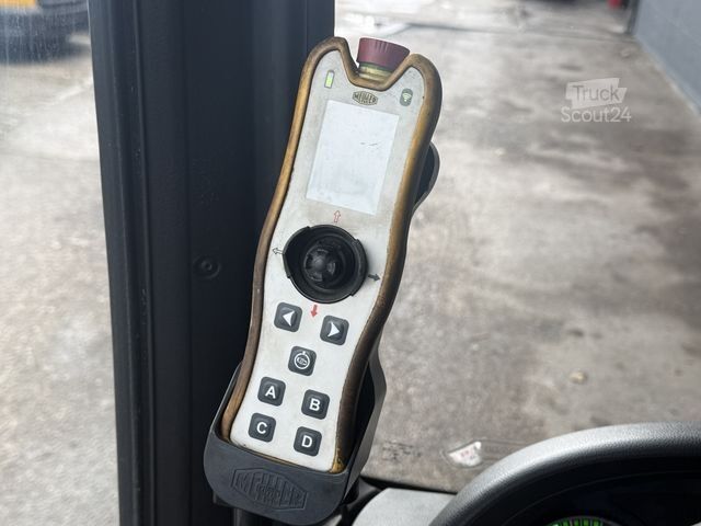 Absetzkipper LKW MAN TGS 26.500 6X2 Retarder NAVI AHK Meiller