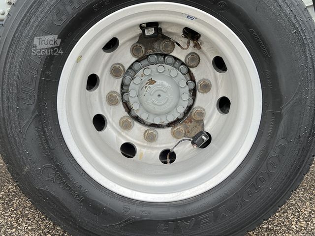 Lastbilchassi IVECO Stralis AD190S31 4,2mRdst Klimaaut. Intander ACC
