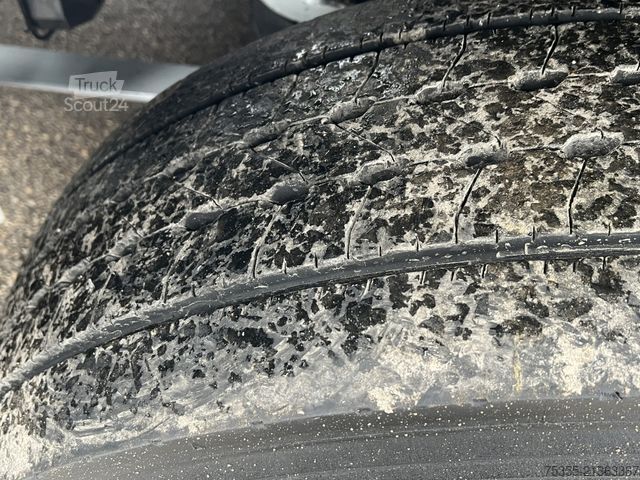 Tovornjakovo podvozje IVECO Stralis AD190S31 4,2mRdst Klimaaut. Intander ACC