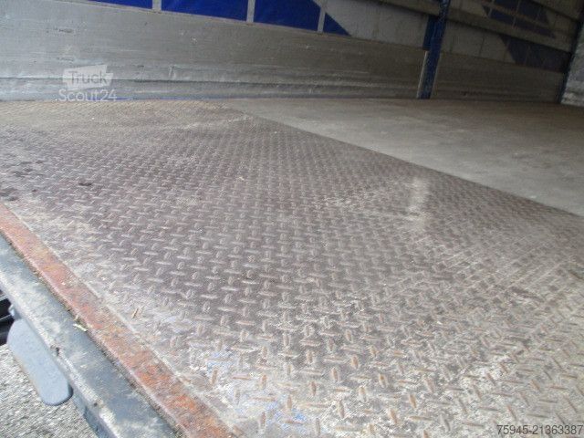 Вантажівка з платформою і тентом RENAULT D12/280, LBW, TÜV 03/2026