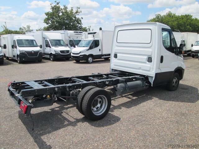 Transporter Fahrgestell IVECO 35c14 CNG 3.0 *Fahrgestell*Euro6*