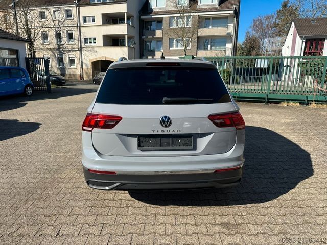 Pick-up VOLKSWAGEN Tiguan 110kw DSG * LED * Head-Up*Digital*Navi*
