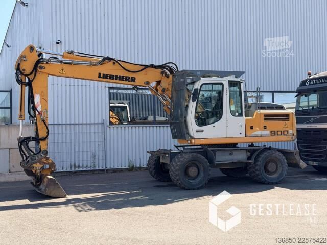 Backhoe loader Liebherr A900C