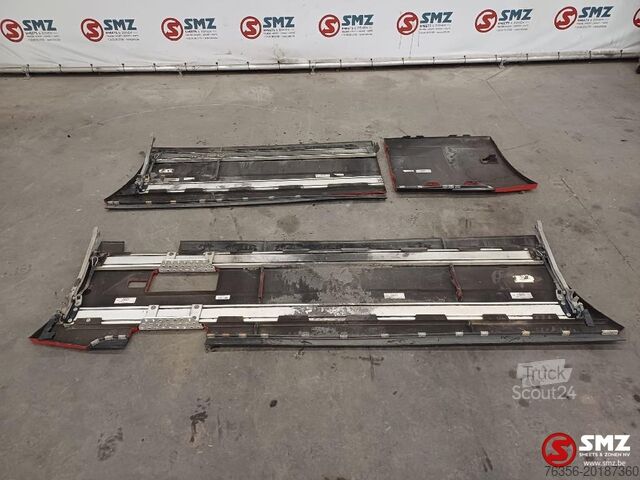 Pieza del chasis Volvo Occ side skirt set Volvo