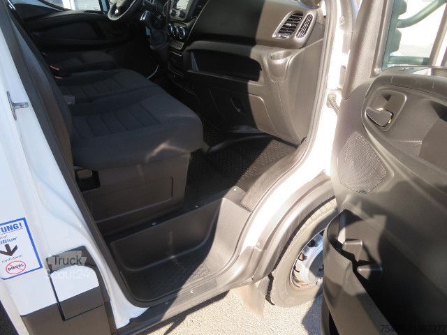 Dobozos furgon IVECO 70C18HA8/P