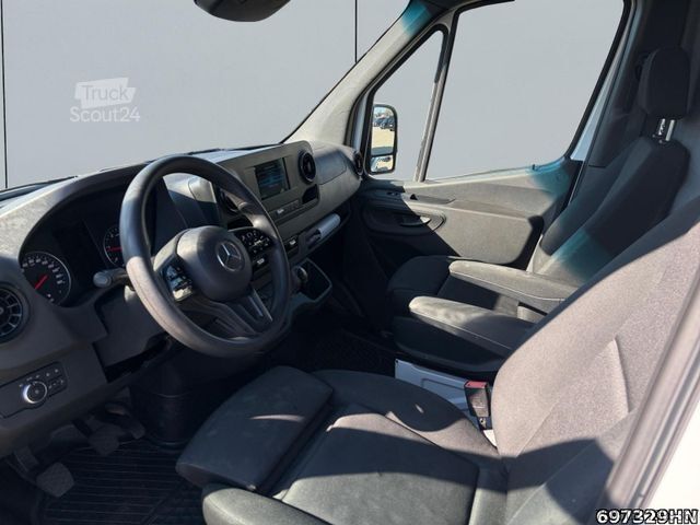Dobozos furgon MERCEDES-BENZ Sprinter 317 CDI AHK*SCHWING*MBUX*NAVI*RFK*KLIMA