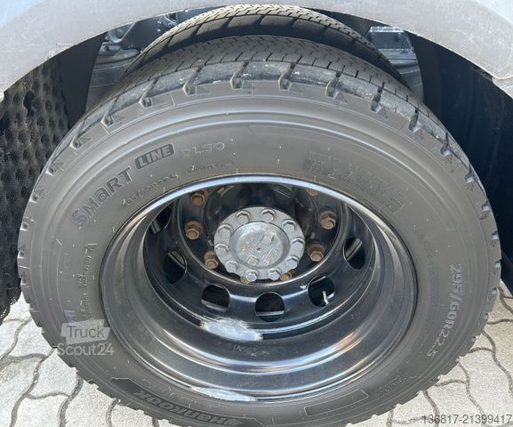 Volumen SZM DAF XG+ 530 FT Lowliner Executive-Paket