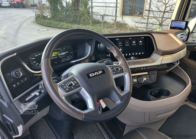 Volumen SZM DAF XG+ 530 FT Lowliner Executive-Paket