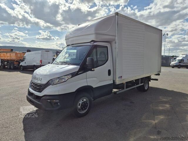 Høj og lang boks vogn Iveco Daily