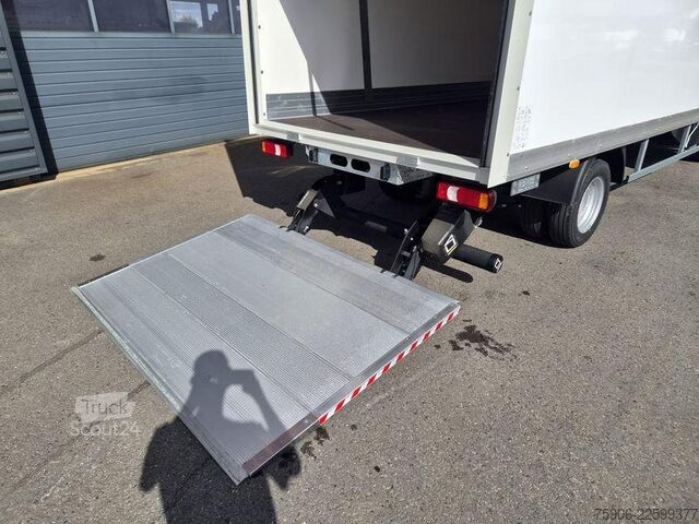 Høj og lang boks vogn Iveco Daily