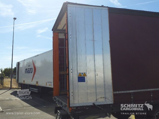 Відкритий напівпричіп з тентом Schmitz Cargobull Semitrailer Curtainsider Standard