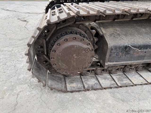 Lánctalpas kotrógép Caterpillar 323 FL