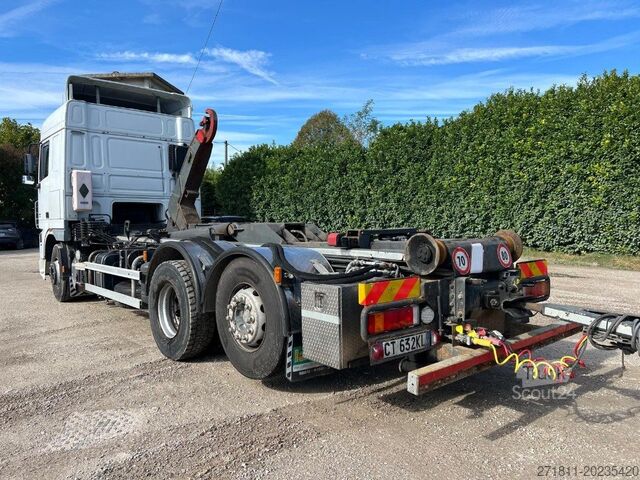 Hákový nosič kontejnerů DAF DAF XF530 SCARRABILE