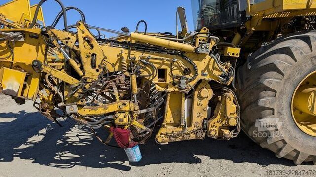 Sklízecí stroj na řepu Ropa TIGER V8-3 beet harvester / 6000 MTH