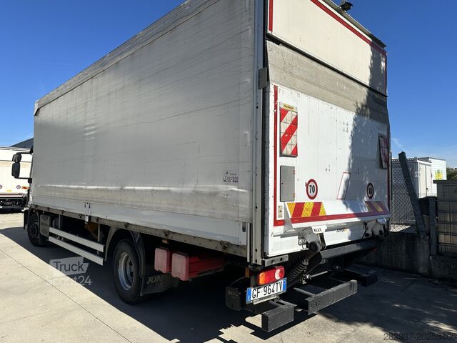 Ciężarówka z platformą i plandeką Iveco ML 140 E 28 P