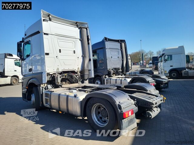 Standaard trekker Mercedes Actros 1851 Actros 4X2 BigSpace 2x Tanks