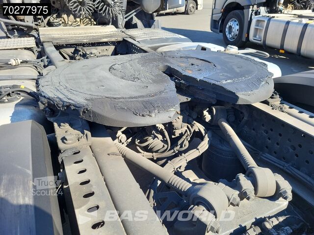 Standaard trekker Mercedes Actros 1851 Actros 4X2 BigSpace 2x Tanks