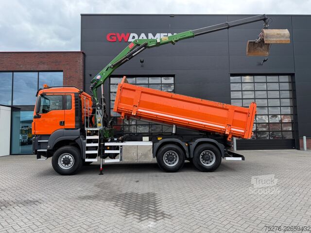 Volquete con grúa MAN TGS 26.400 6x6 Kipper / Z kraan  Euro 6