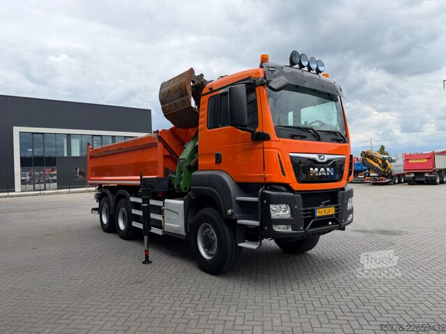 Volquete con grúa MAN TGS 26.400 6x6 Kipper / Z kraan  Euro 6