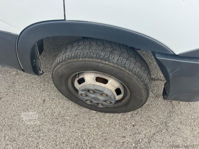 Minibus IVECO DAILY  35C16 BTor 2.3 HPT PL-RG Cabinato