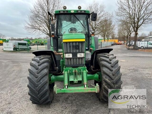 Tracteur John Deere 7810