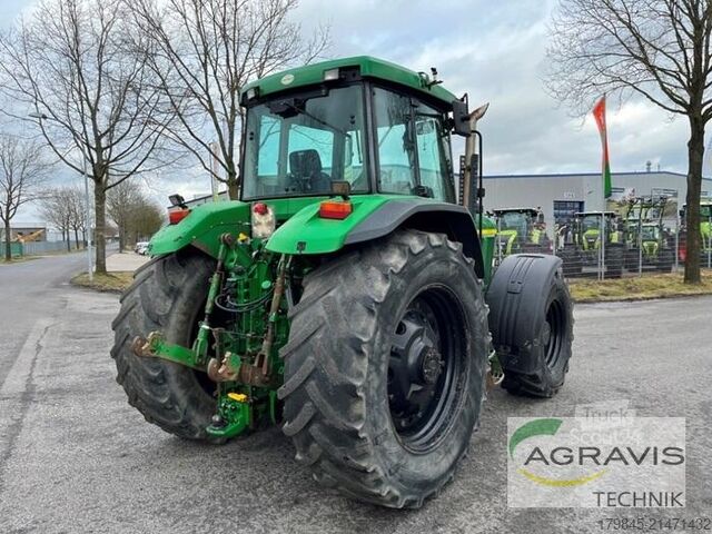 Tracteur John Deere 7810