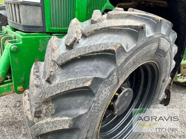 Tracteur John Deere 7810