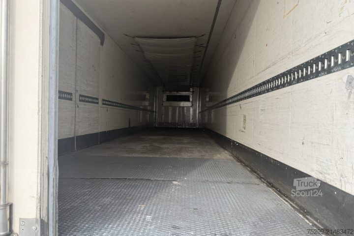 Hladilna polprikolica  SVKA24P10(33) Carrier 1850 / Swiss-Vehicle