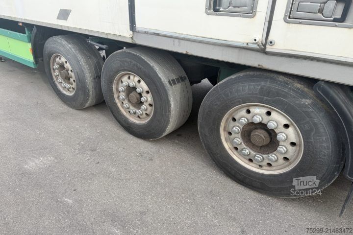 Hladilna polprikolica  SVKA24P10(33) Carrier 1850 / Swiss-Vehicle