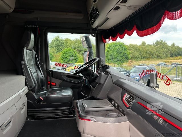 Samochód do przewozu drewna SCANIA R580 6x4 Kurzholz Epsilon M12Z