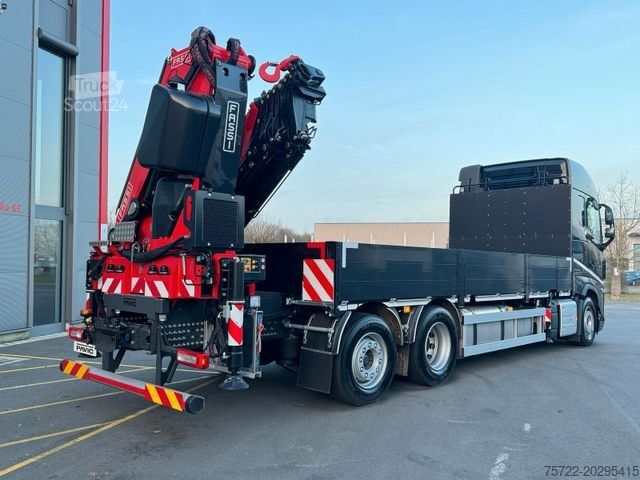 Autokran VOLVO FH 500 6x2 Container-Pritsche/FASSI 545RA.2.28