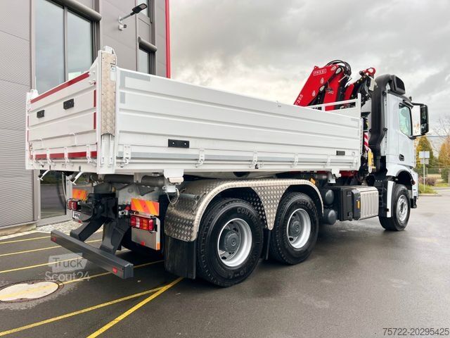 Trīspusējs kravas pašizgāzējs MERCEDES-BENZ AROCS 6x4 Dreiseitenkipper FASSI F255A SOFORT