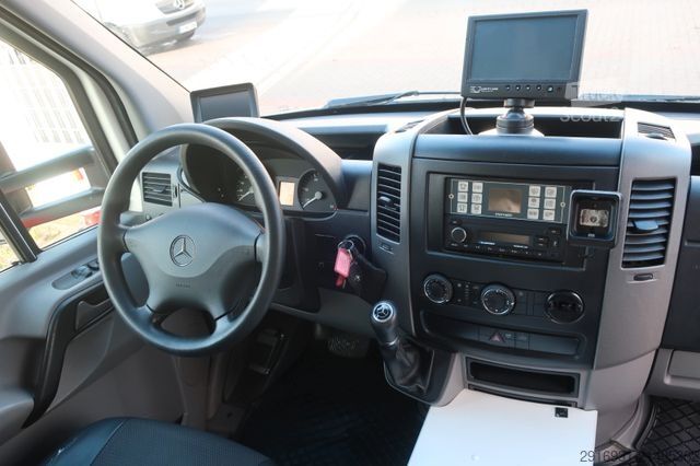 Hasičské auto MERCEDES-BENZ Sprinter II 316 CDI/RTW/Klima/Kamera/FN: 37-01
