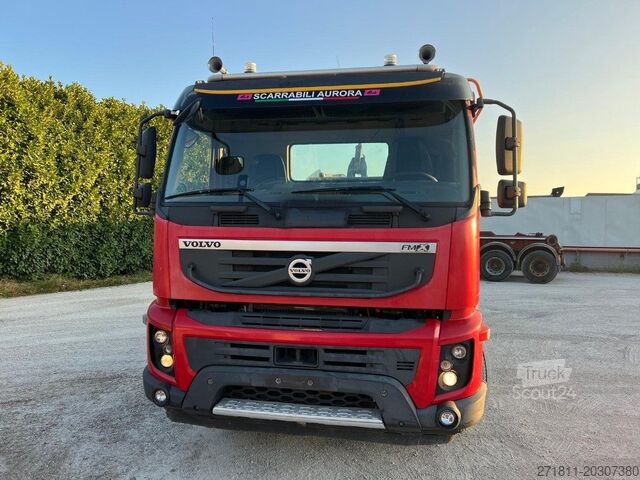 Kanca kasalı yük kamyonu (roll-off) VOLVO VOLVO FMX460 SCARRABILE 8X4