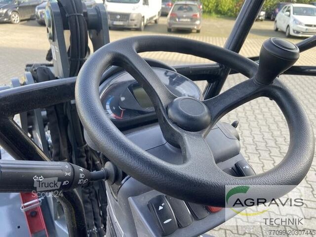 Chargeur de cour Giant G2200E