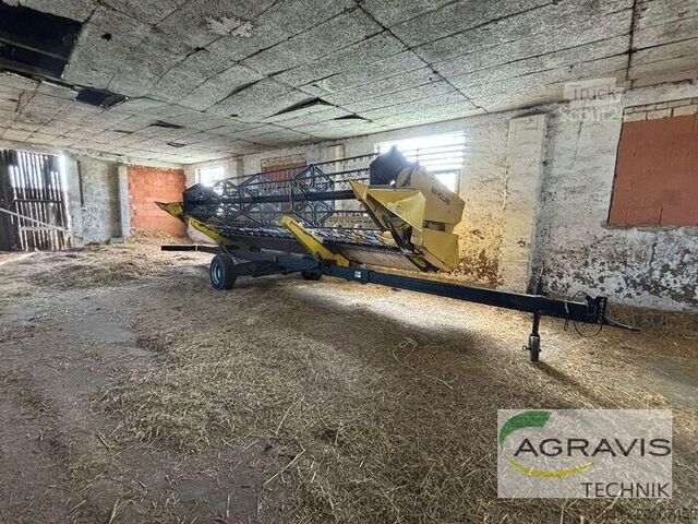 Зерноуборочный комбайн New Holland TF 78