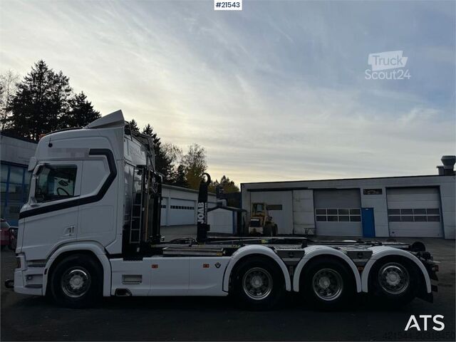 Kanca kol sistemi Scania R660 8x4 Hooklift WATCH VIDEO