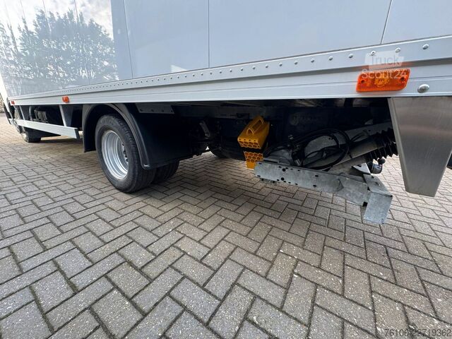 Furgons ar kasti NISSAN NT500 56.15 Koffer mit LBW*Ahk*nur 34.800 km *