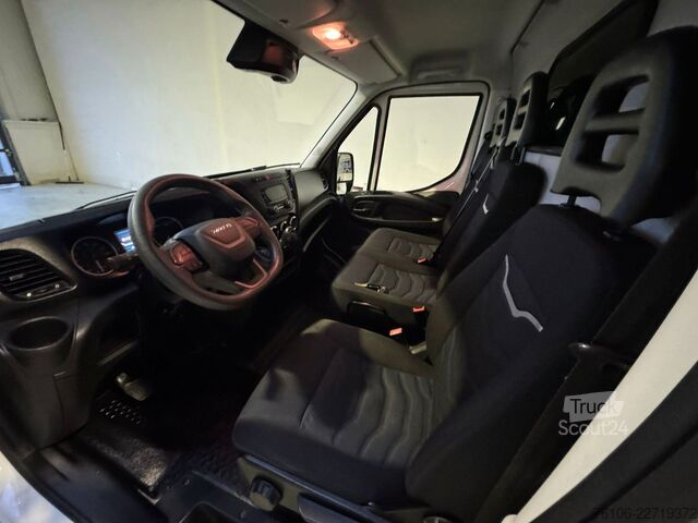Панелен ван IVECO Daily 35S16 Kastenwagen *Klima*2 stück auf Lager