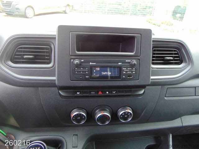 Komercijalno vozilo sa visokim krovom RENAULT Master 2.3 dCi 135 L3H2 -Kamera-